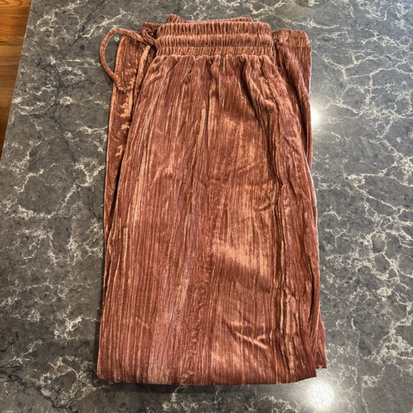 Boho Velvet Full Length Lounge Pant (Small) - Picture 6 of 10